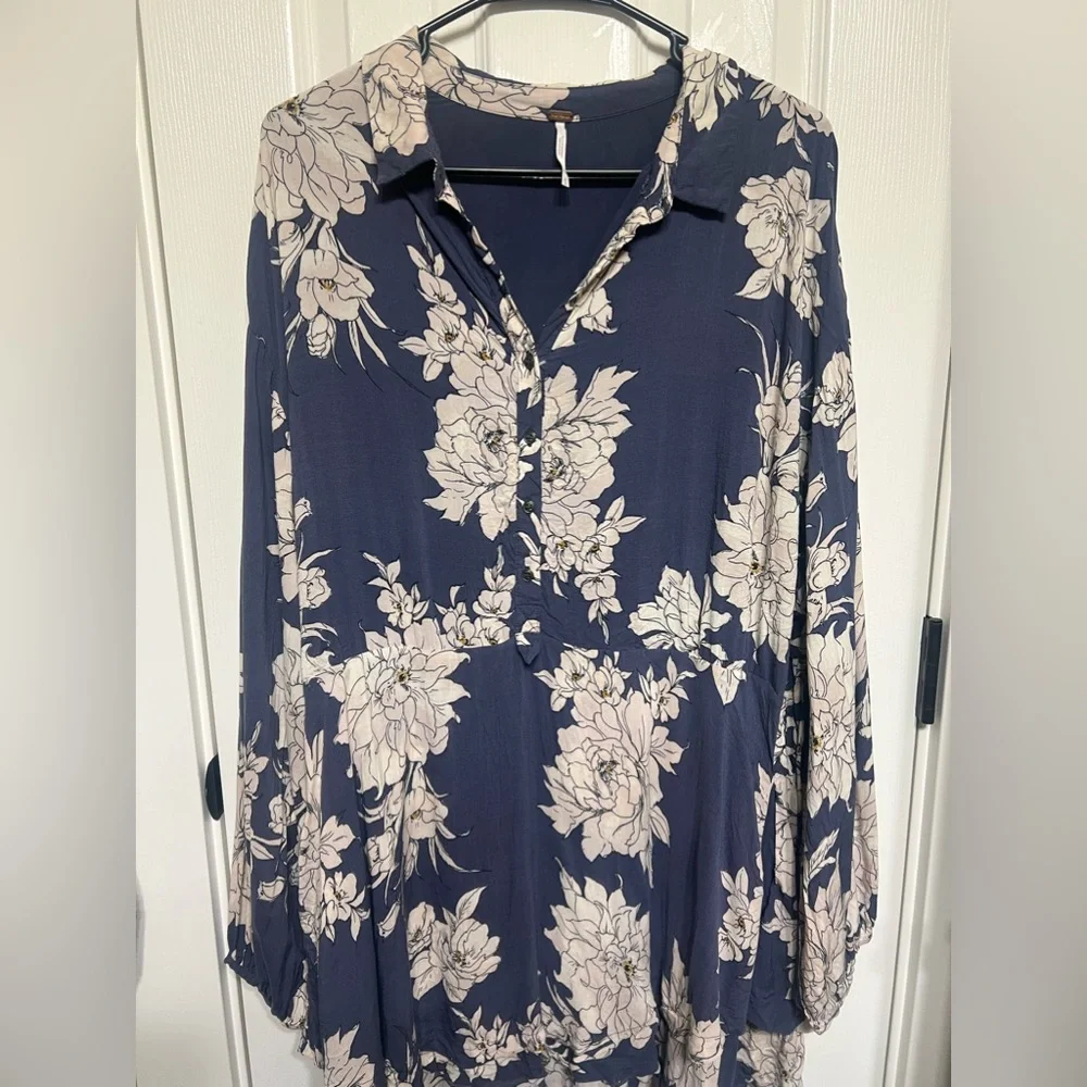 Free People Shake It Blue Floral Dress Size Medium - Picture 6 of 7